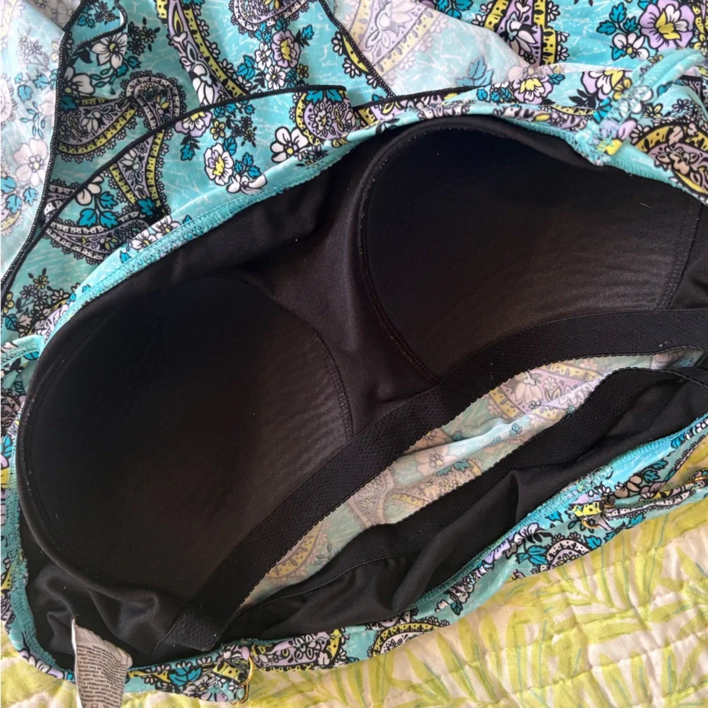 A Shore Fit Floral Paisley Ruffle Tankini Top - Picture 7 of 12